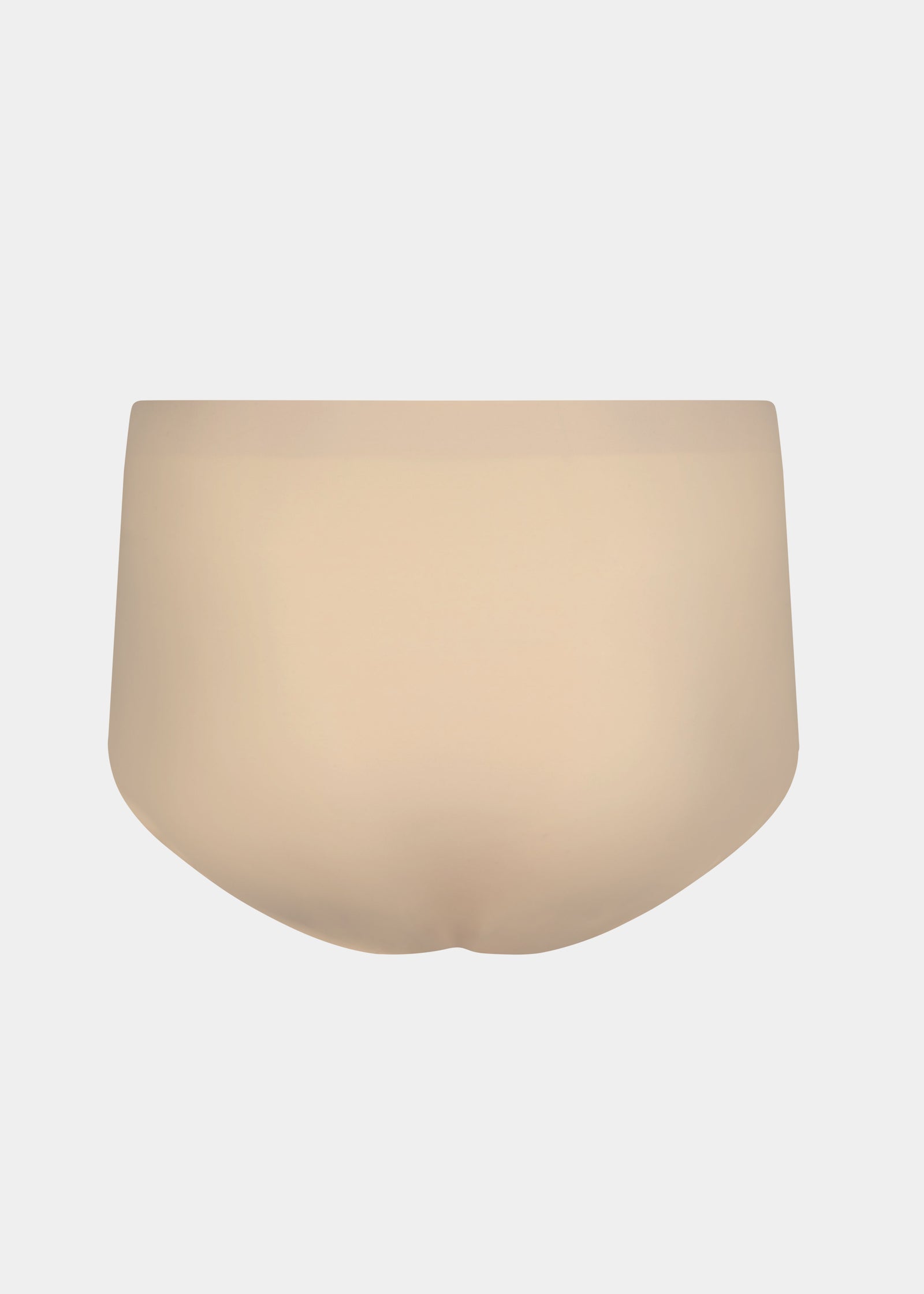 Still product image of Maxi Sexy Shaping Brief in latte shown from the back. High-waist shaping brief with smooth strong recycled fabric, firm control for lower back and waist, and seamless edges for invisible wear.