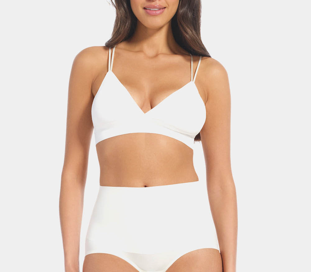 Curve-enhancing bodycon dress by MAGIC Bodyfashion