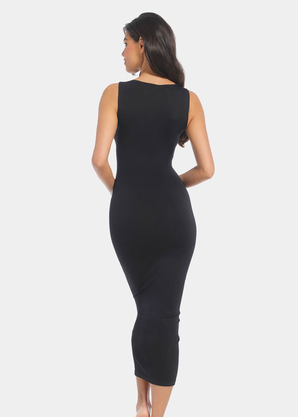 Curve-enhancing bodycon dress by MAGIC Bodyfashion Curve-enhancing bodycon dress by MAGIC Bodyfashion